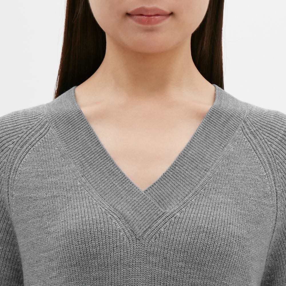 Gu公式 Vネックニットワンピース 長袖 Sm ファッション通販サイト