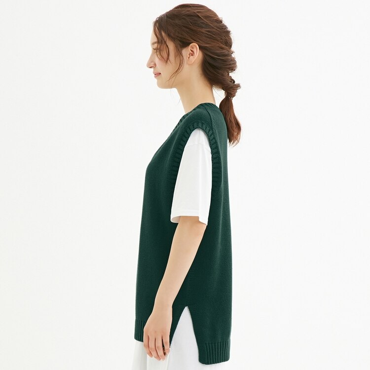 Vネックニットベストnc Gu ジーユー 公式通販オンラインストア