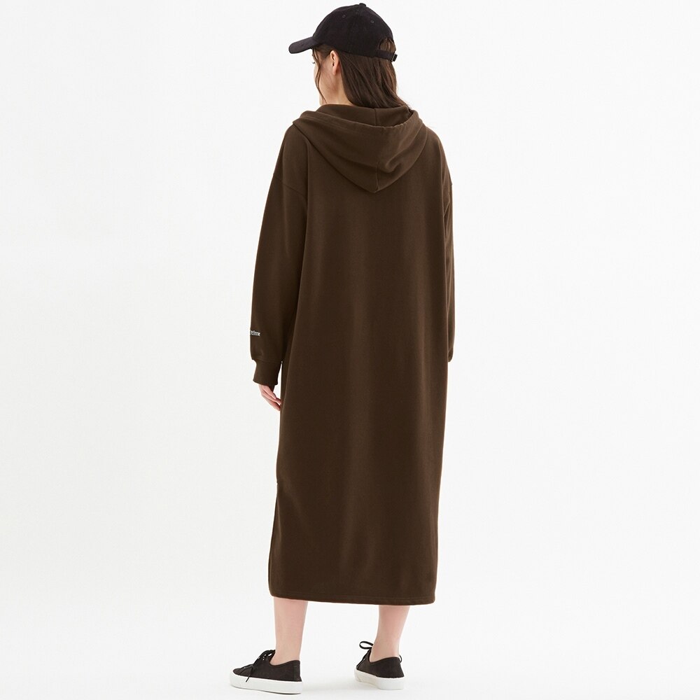 Gu公式 グラフィックスウェットフーディワンピース 長袖 Jn E ファッション通販サイト