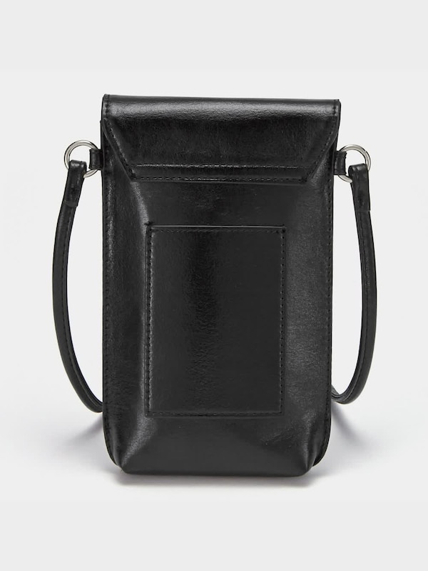 レザータッチネックポーチ