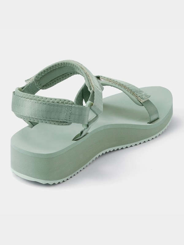 ソフトアーチスポーツサンダル