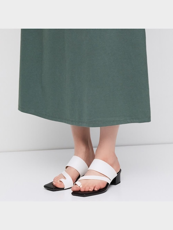 バックオープンワンピース(半袖)