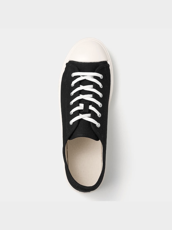 クリーンキャンバススニーカー