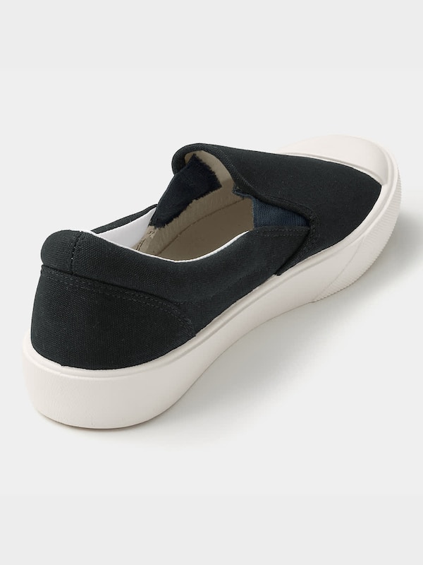 クリーンキャンバススリッポンシューズ