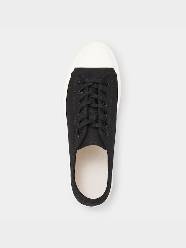 クリーンキャンバススニーカー