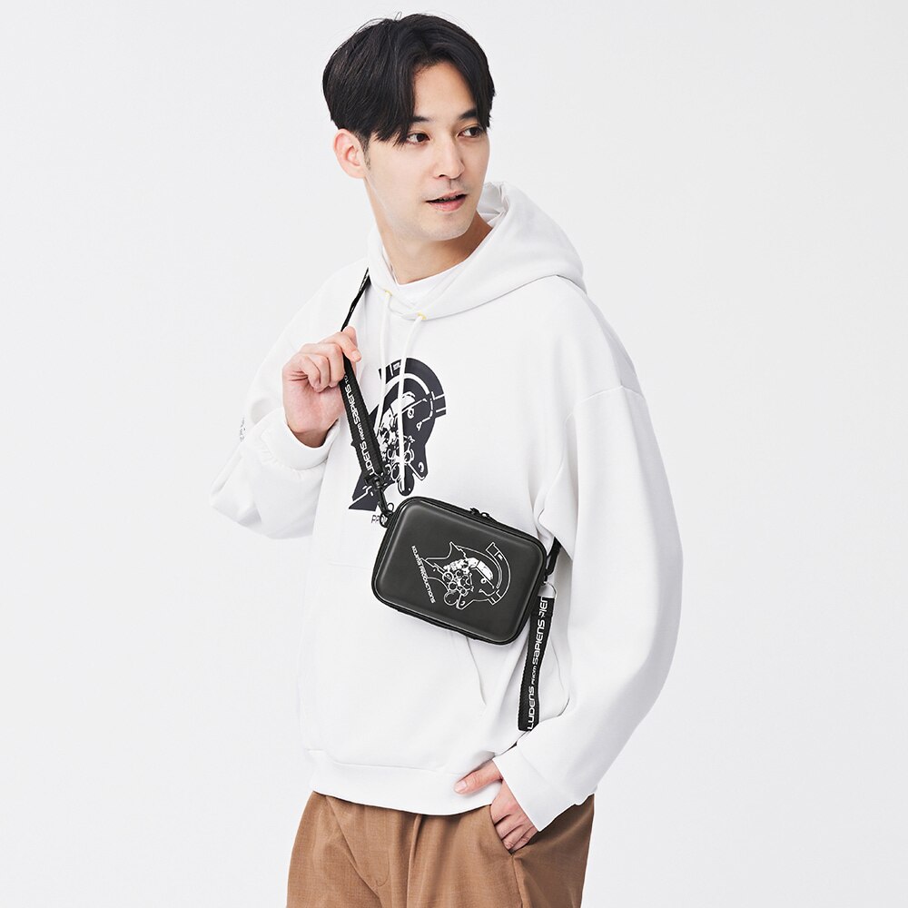 （GU）ミニバッグKOJIMA PRODUCTIONS +Eのサムネイル