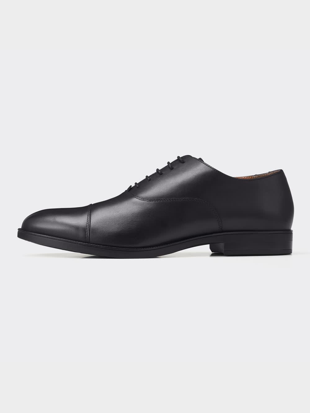 渋い逸品 GUCCI ストレートチップ 【41.5】 ブラウン 内羽 レザー PARASHOE（パラシュー）本革底（レザーソール）内羽根ストレート