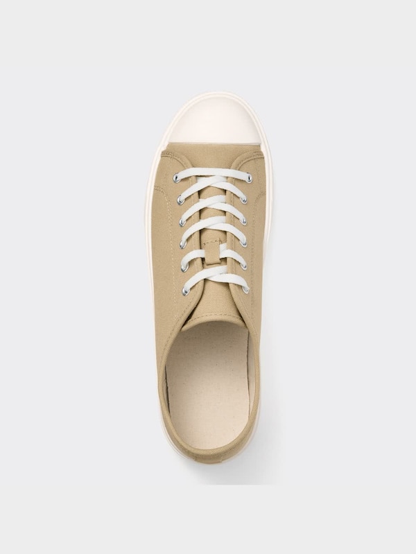 クリーンキャンバススニーカー