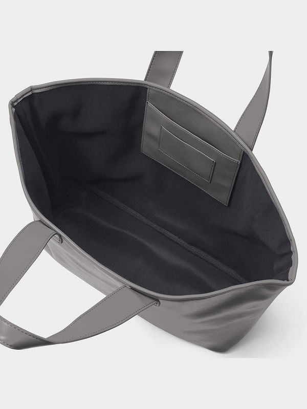 レザータッチトートバッグ