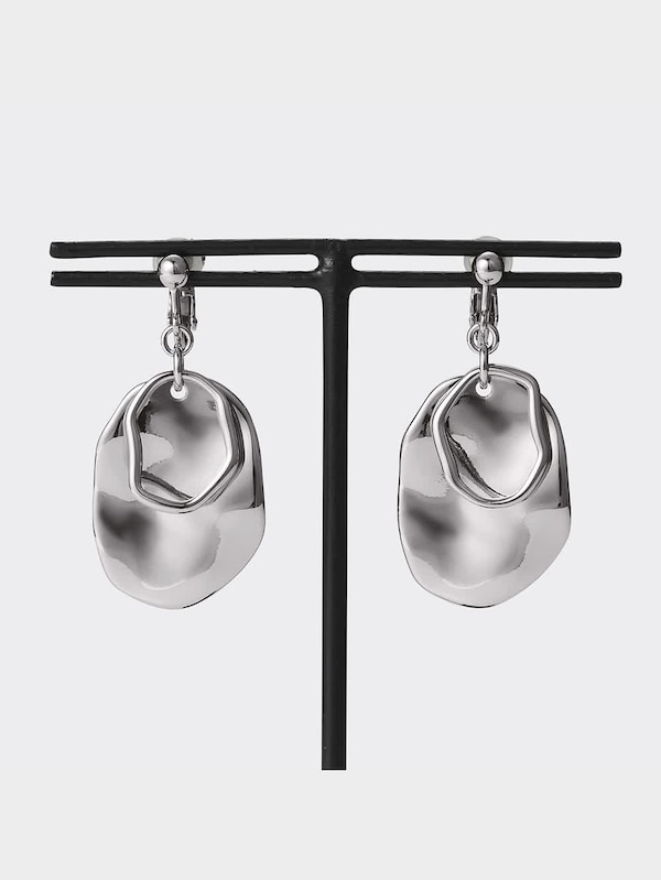 ラウンドメタルイヤリング