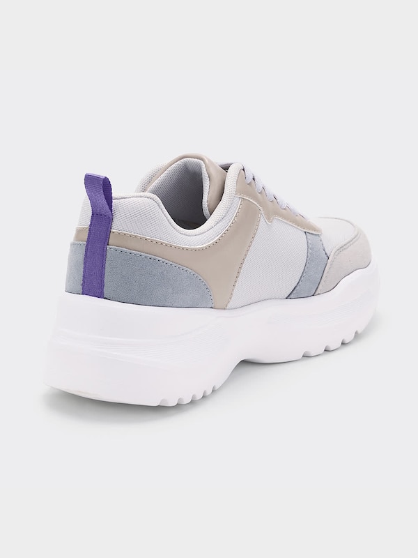 ボリュームソールスニーカー