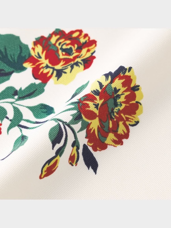 フラワースカーフ