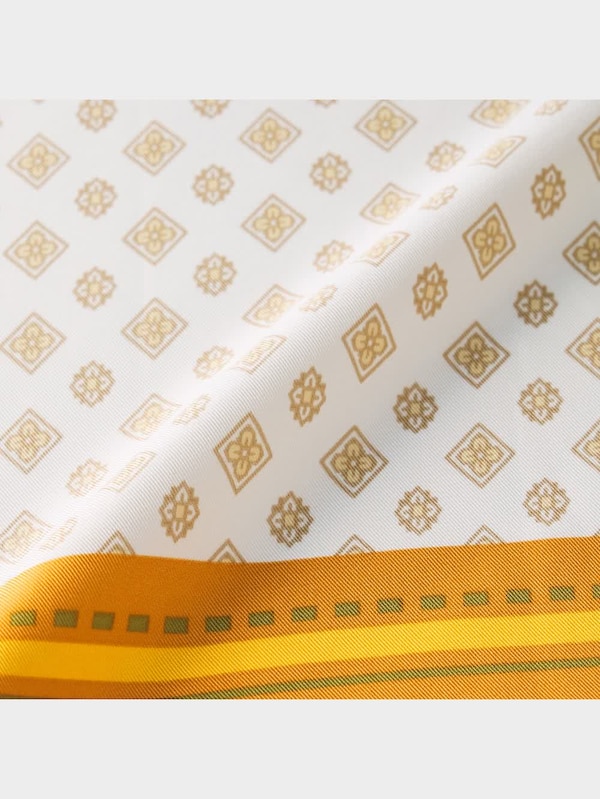 コモンスカーフ