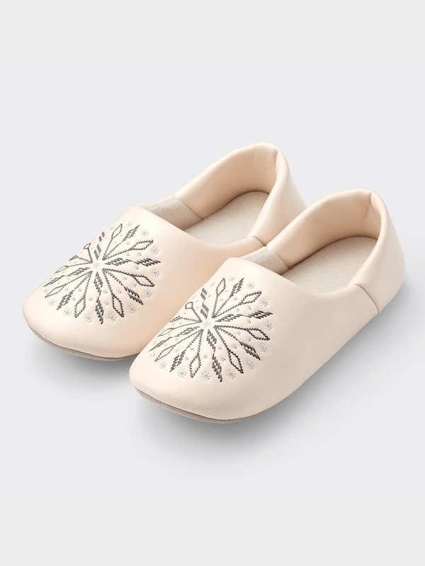 ルームバブーシュ