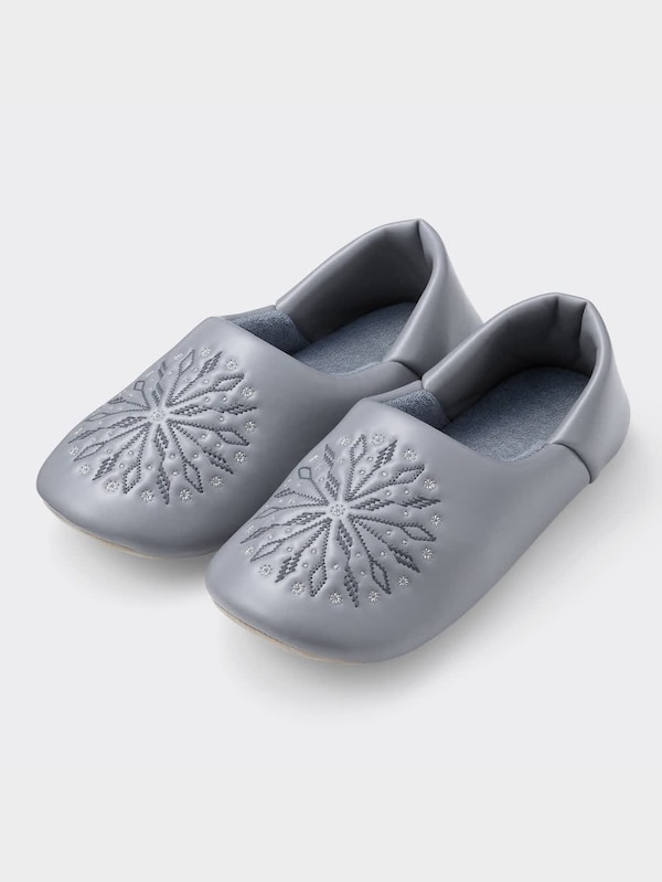 ルームバブーシュ