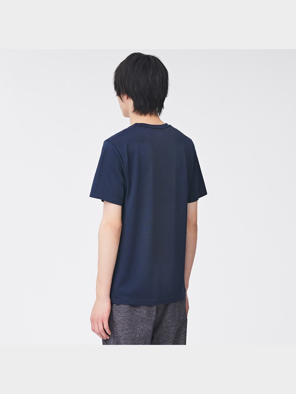 GU公式 | サイドシームレスクルーネックT(半袖)GA