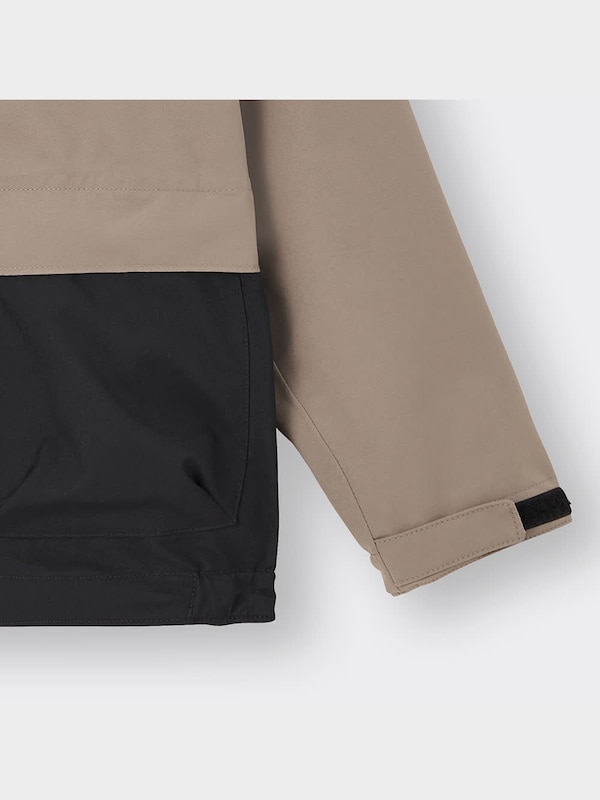 KIDS(男女兼用)マルチブロックマウンテンパーカGA+X