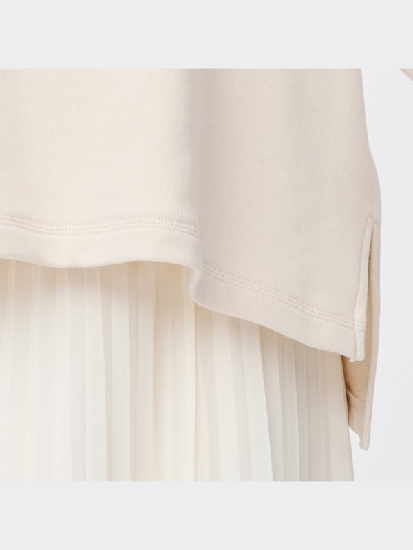 グラフィッククロップドスウェットプルオーバー(長袖)(ロゴ)