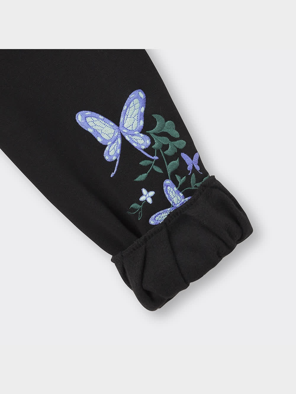 GU公式 | スウェットプルオーバー(長袖)2 Demon Slayer