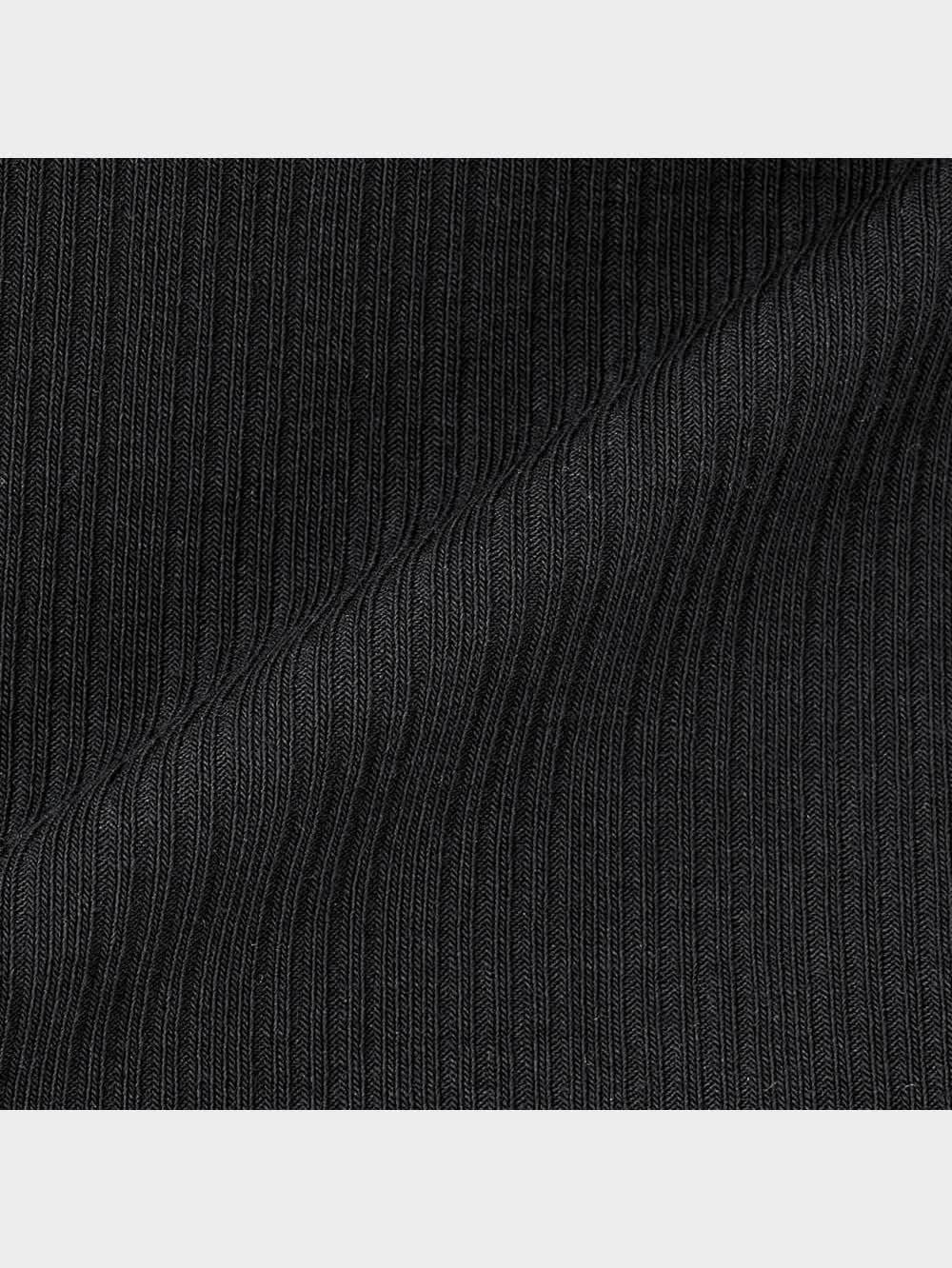 nyan 9月半ば GU公式 | ブラフィールクロップドアシンメトリーネックタンクトップ