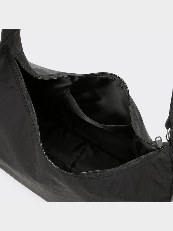 ラウンドショルダーバッグ