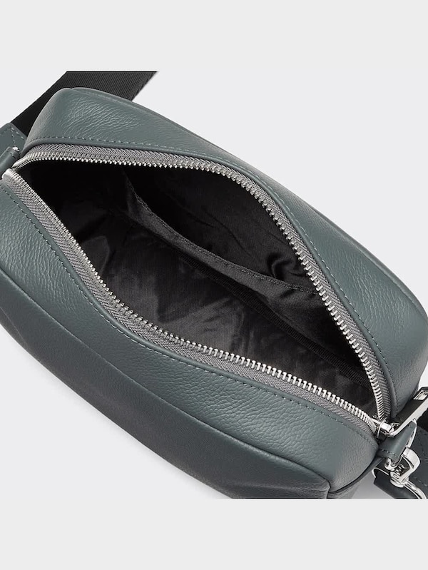 リアルレザーカメラバッグ+E