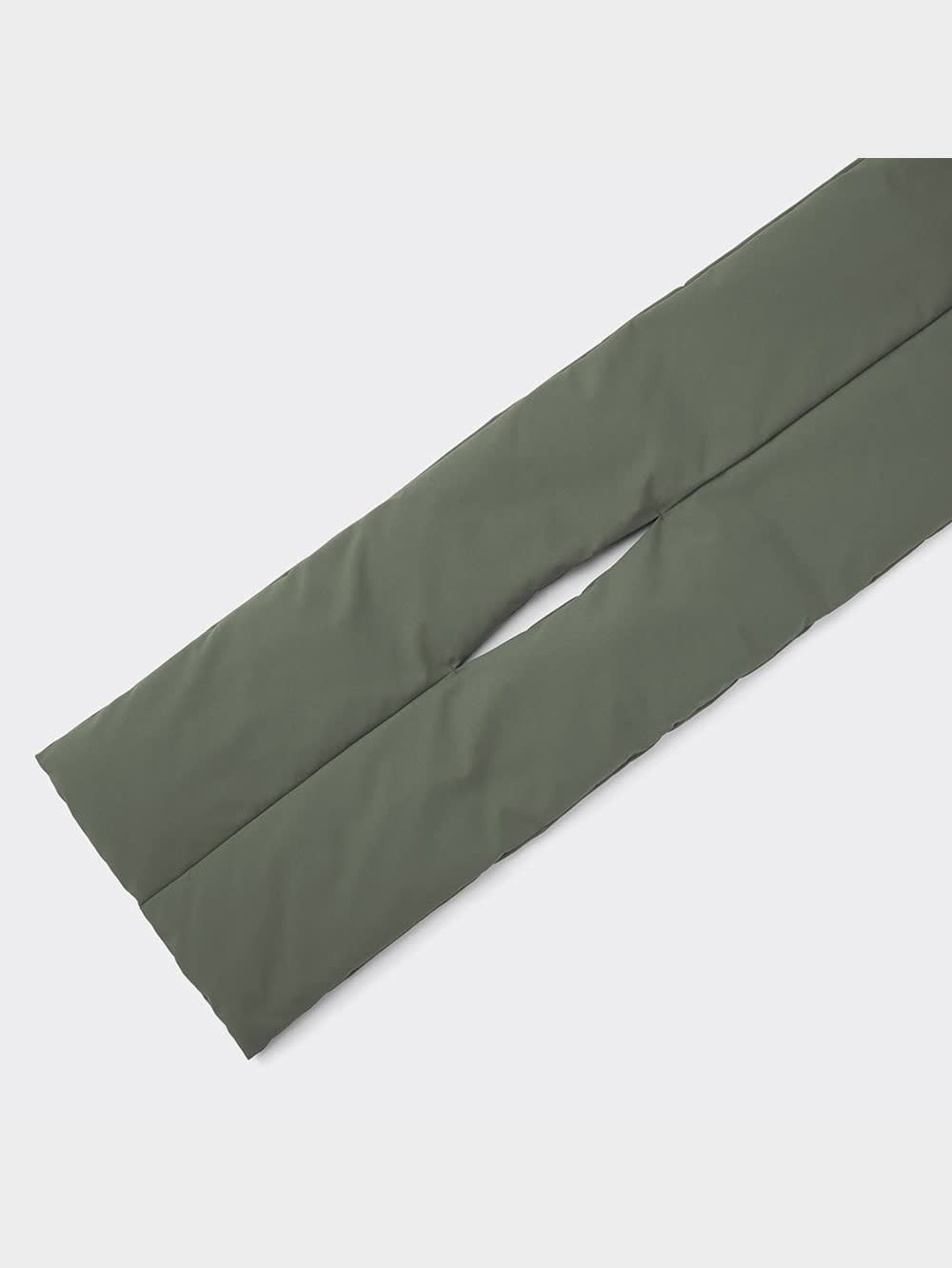 GU公式 | ヒートパデッドビッグマフラー+E