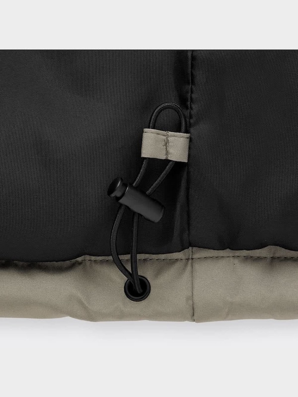 ヒートパデッドスタンドカラーブルゾンOSB+EC