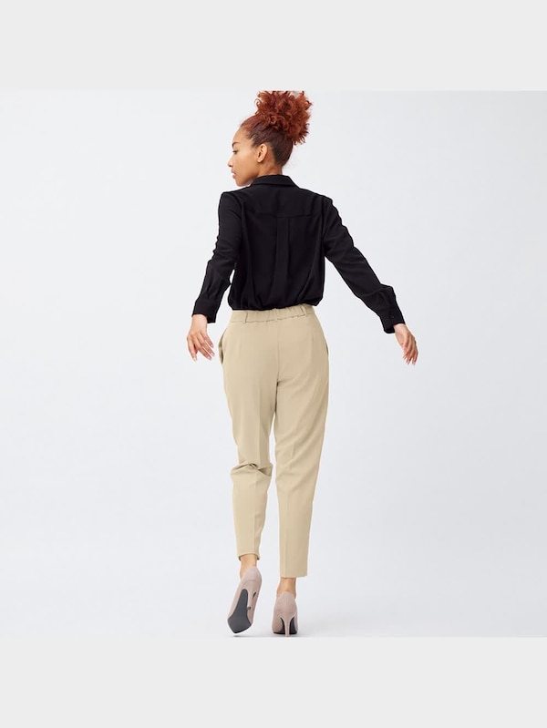 ストレッチテーパードパンツ(丈標準65.0～69.0cm)