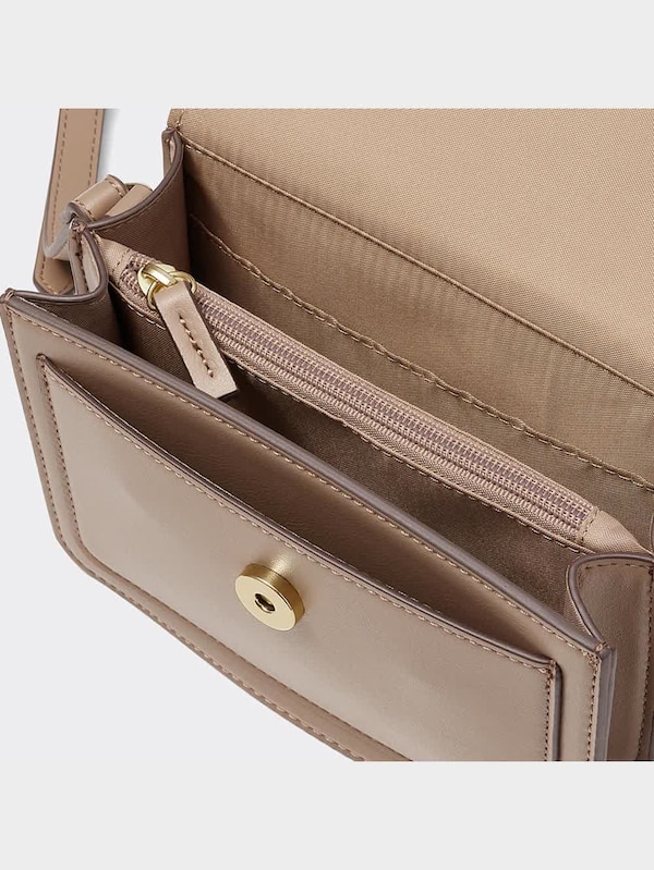 フラップミニショルダーバッグ