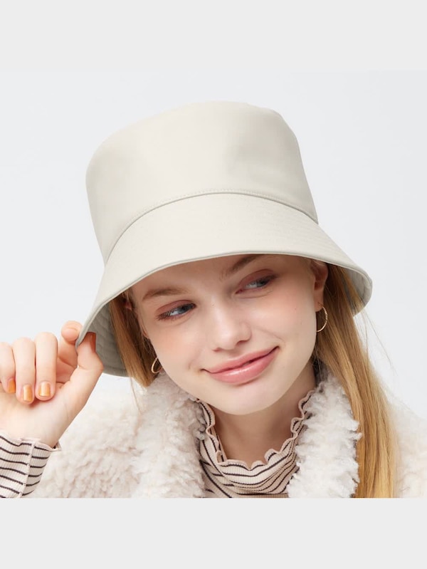 レザータッチバケットハット