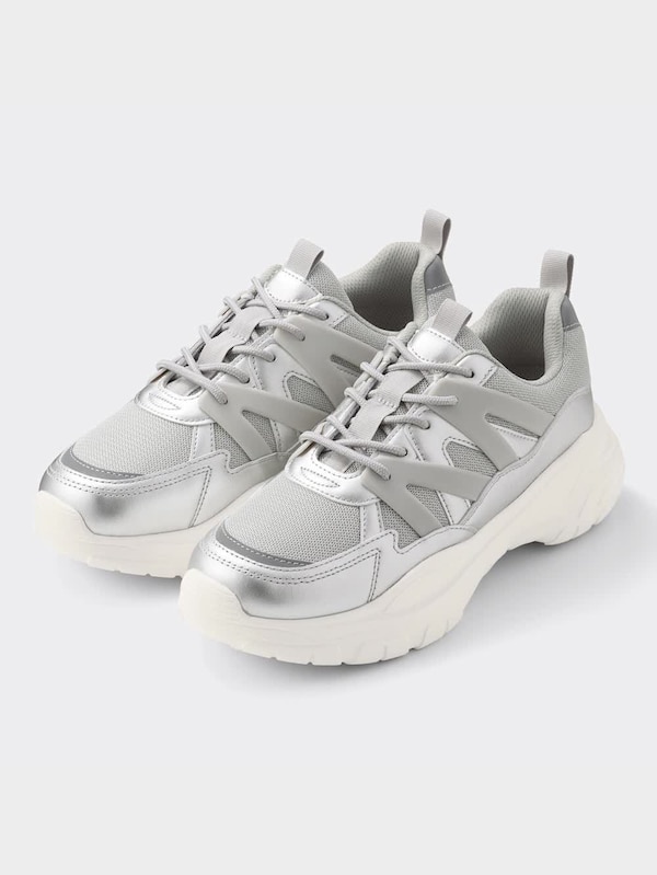 ボリュームソールメッシュスニーカー