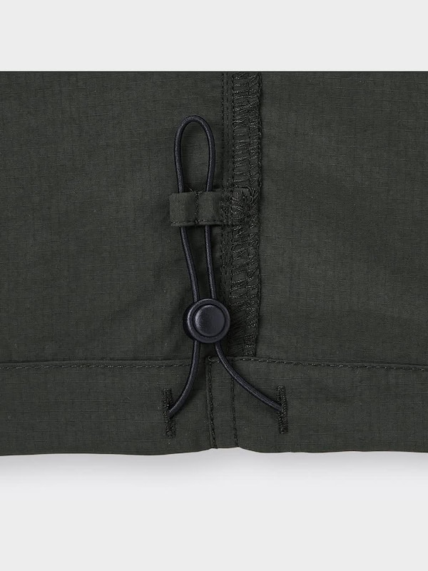 パラシュートパンツ