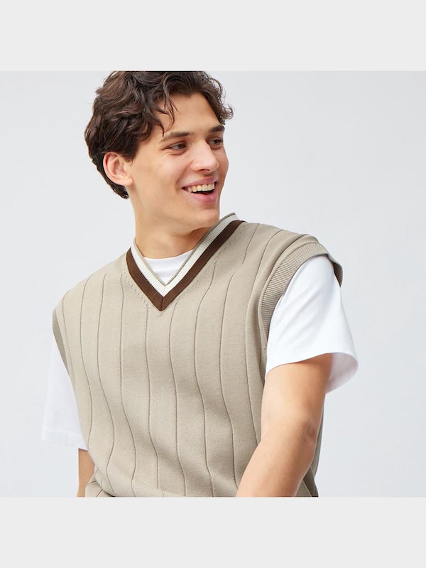 チルデンニットベスト