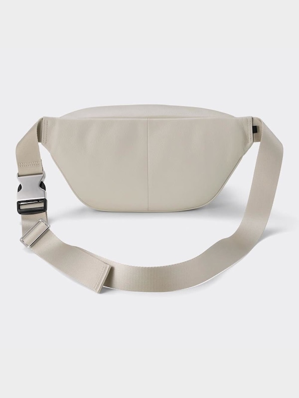 リアルレザーボディバッグ+E