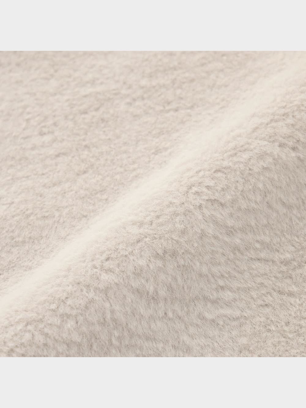 GU公式 | フェイクファーフーディジャケット(長袖)+E