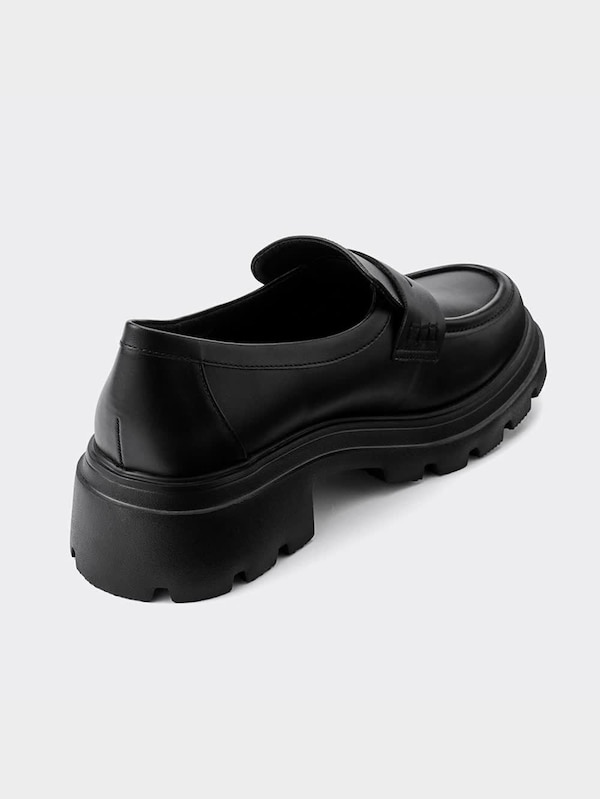 ボリュームソールコインローファー