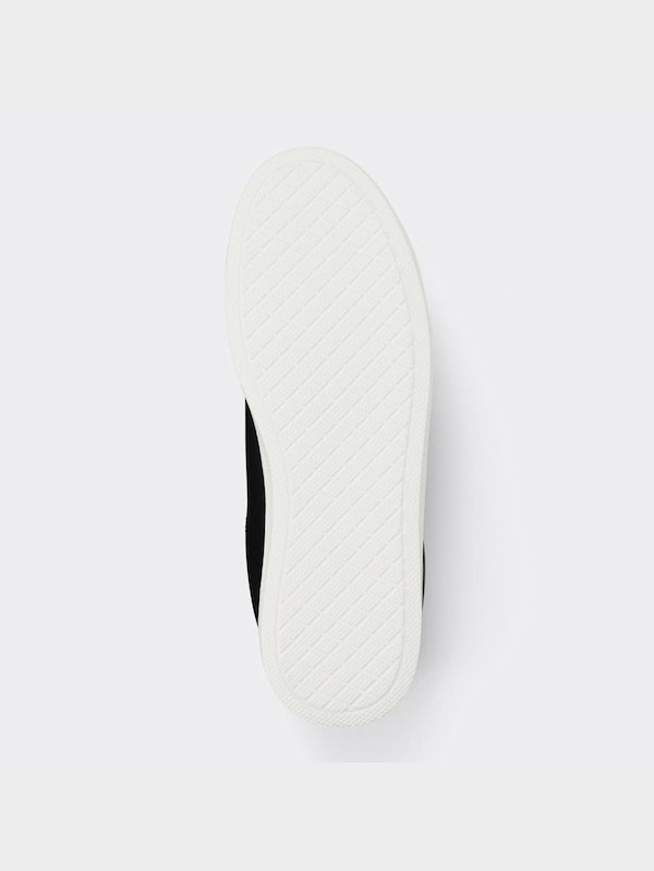 ライトソールスニーカー