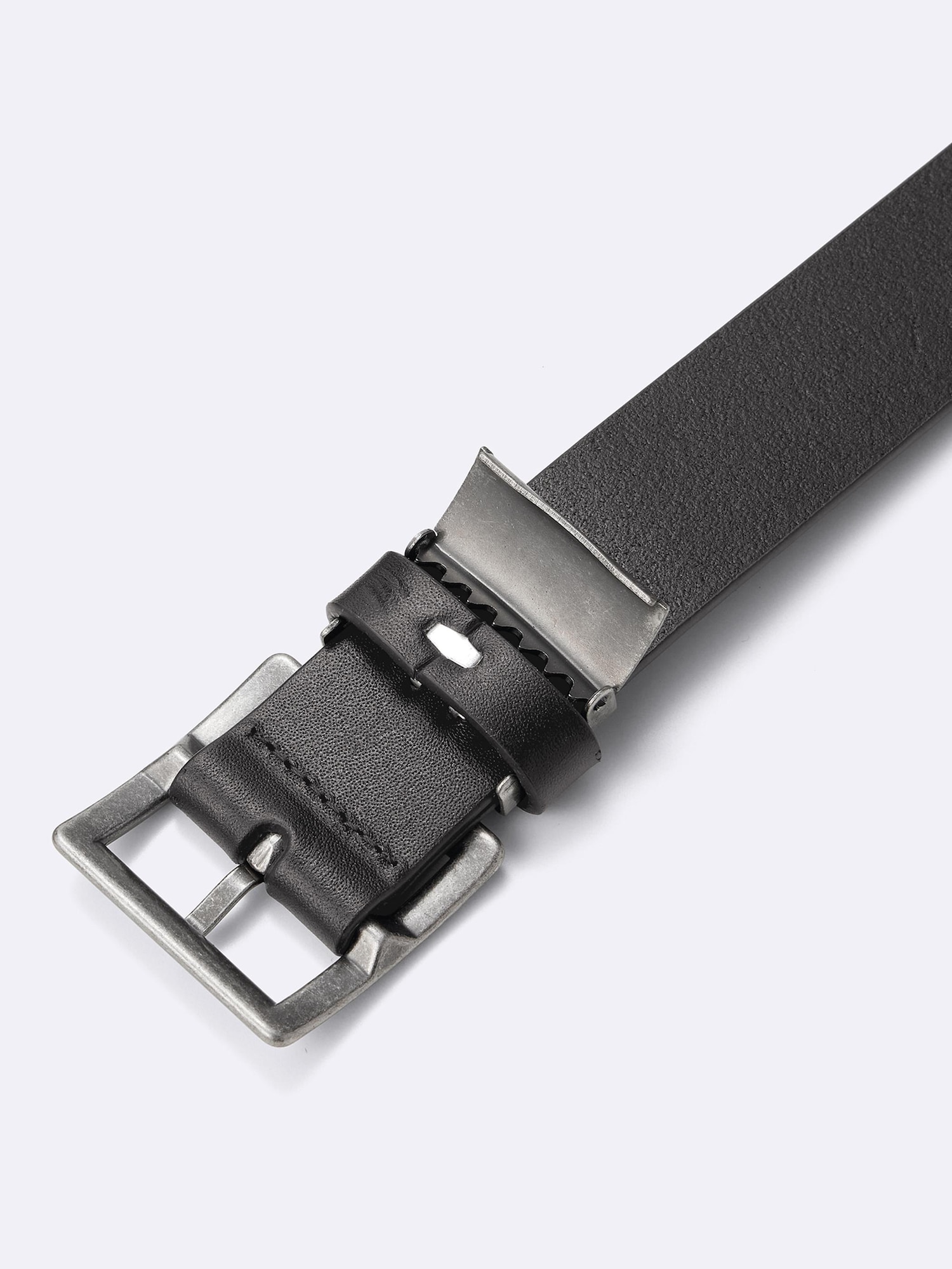 新品atlast&co ギャリソンベルト36ダークブラウン/デニムシャツレザー Amazon | [リーバイス] 40mm幅 レザーベルト ギャリソンベルト