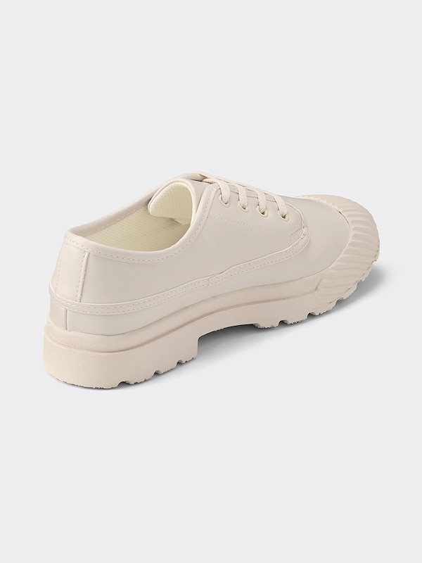 レインスニーカー