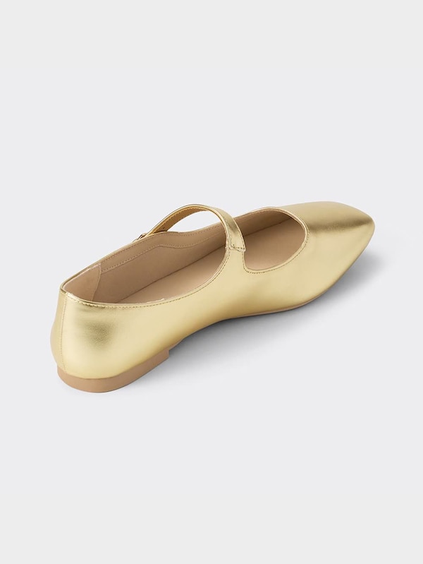 ワンストラップシューズ