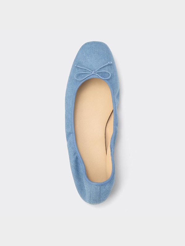 バレエシューズ