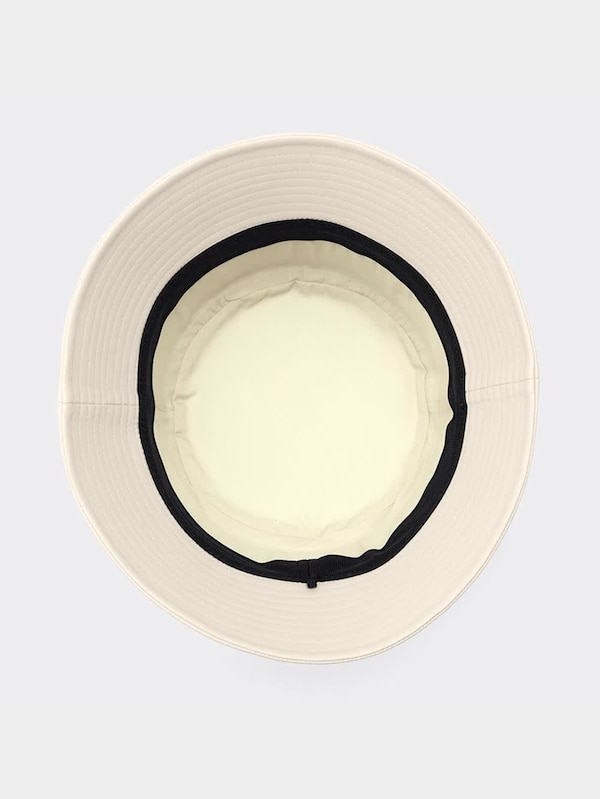 レザータッチバケットハット