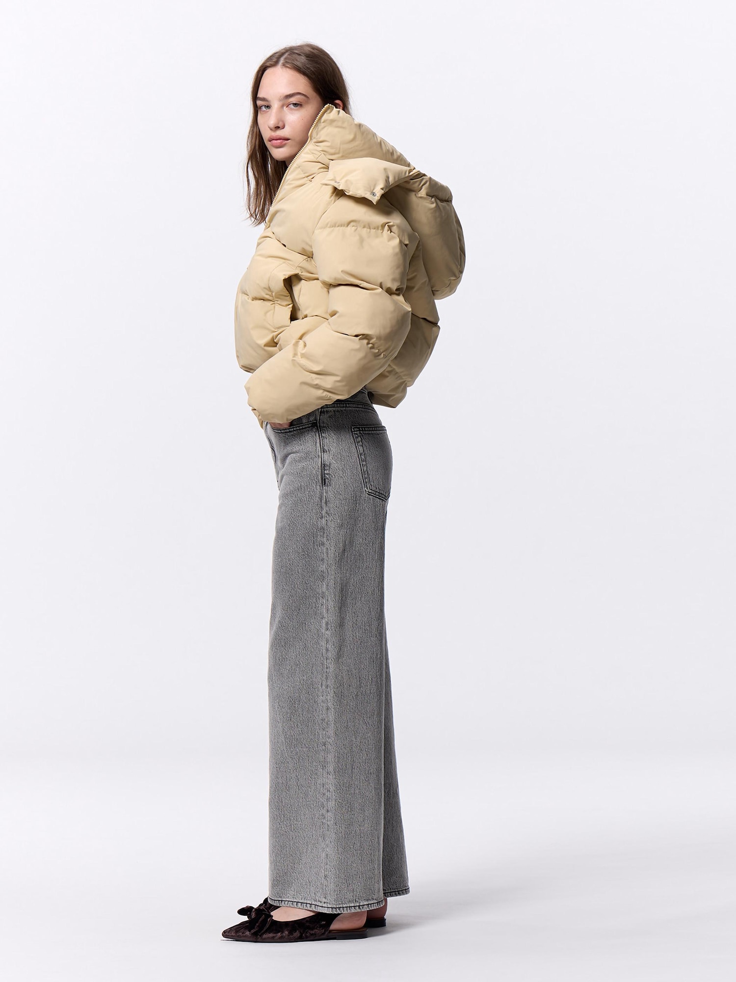 GU公式 | ミドルライズワイドジーンズ(丈標準72.0～76.0cm)