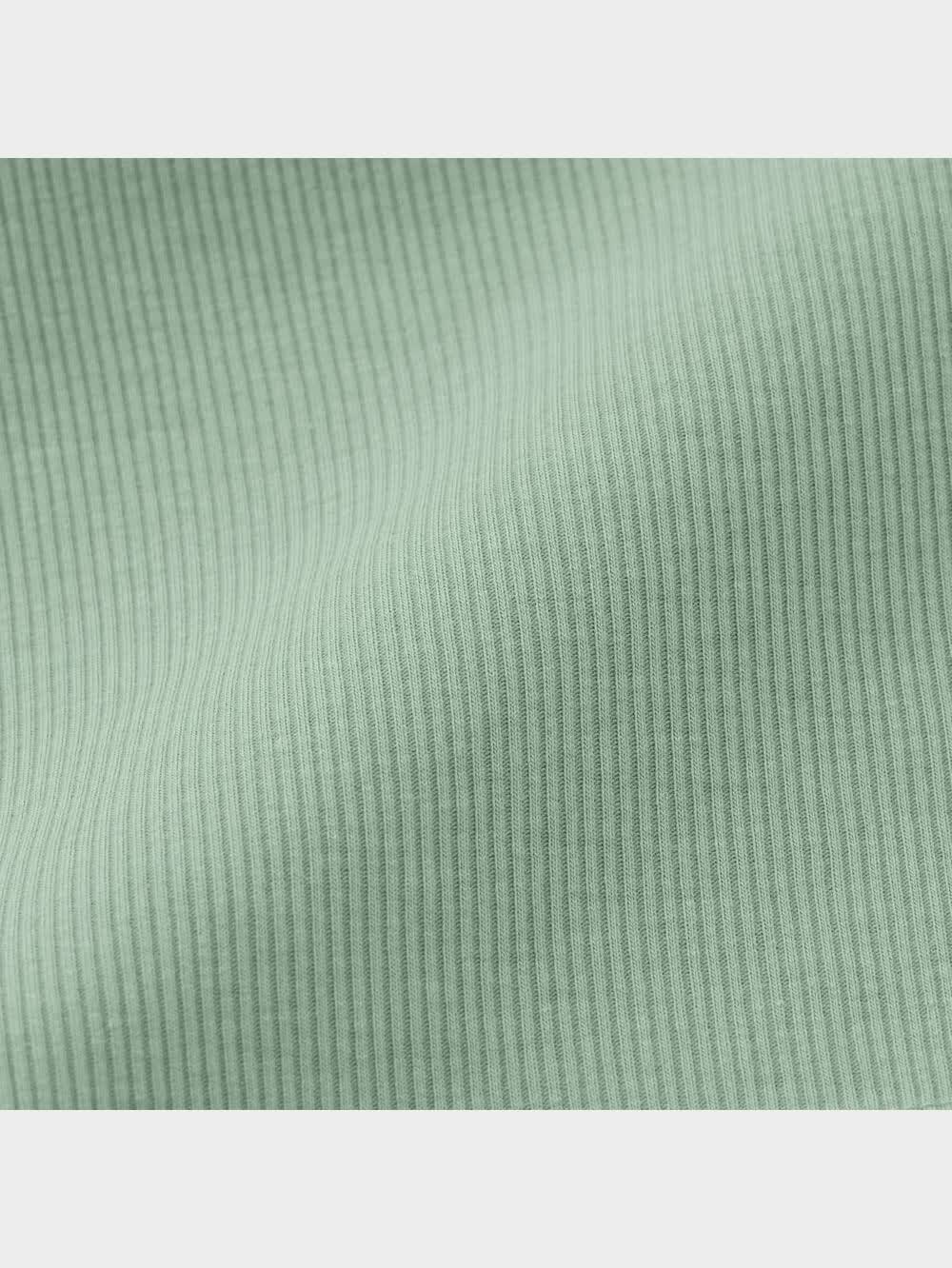 GU公式 | ブラフィールクロップドオフショルダーT(半袖)