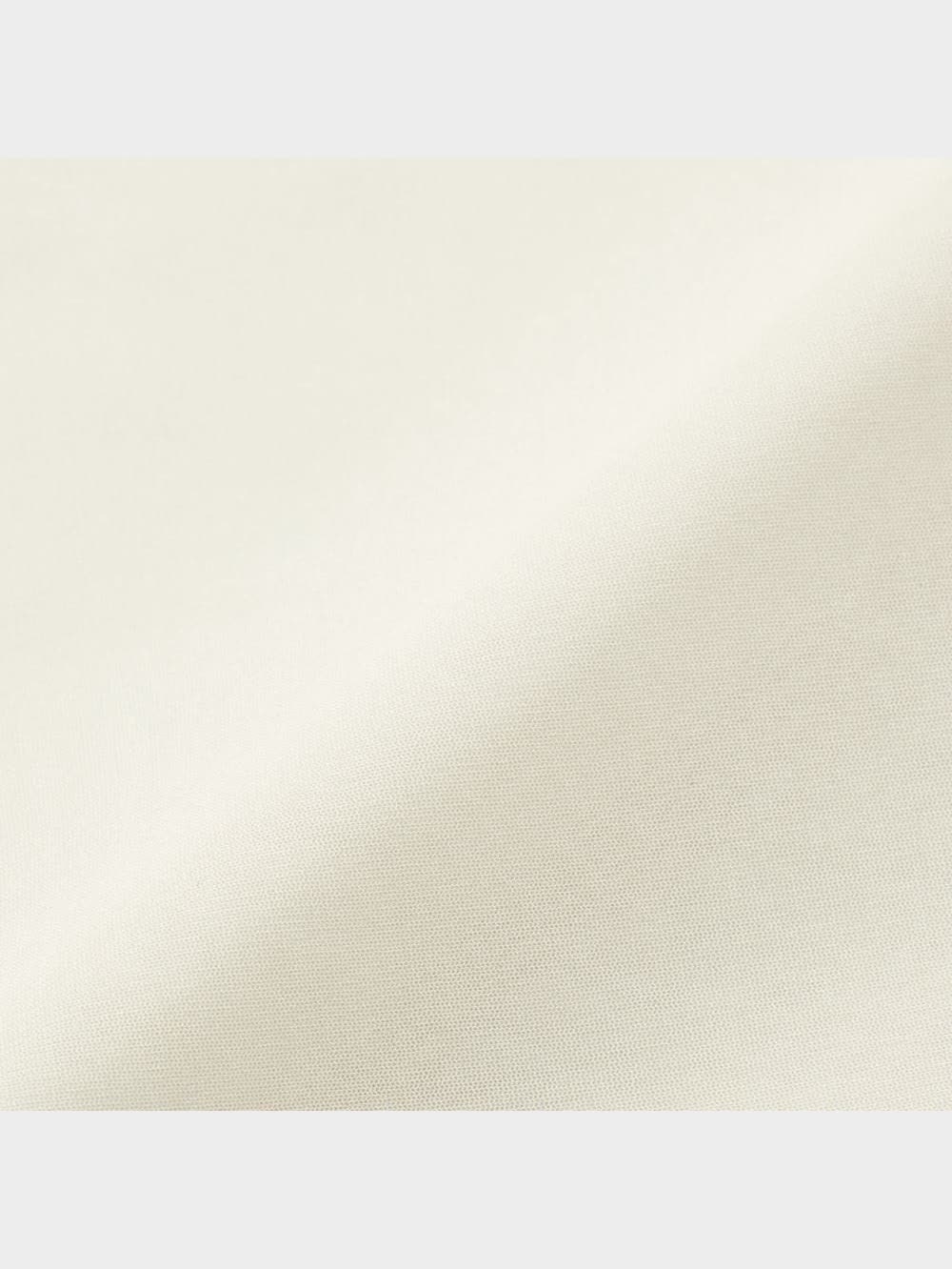 GU公式 | シアーハイネックT(長袖)