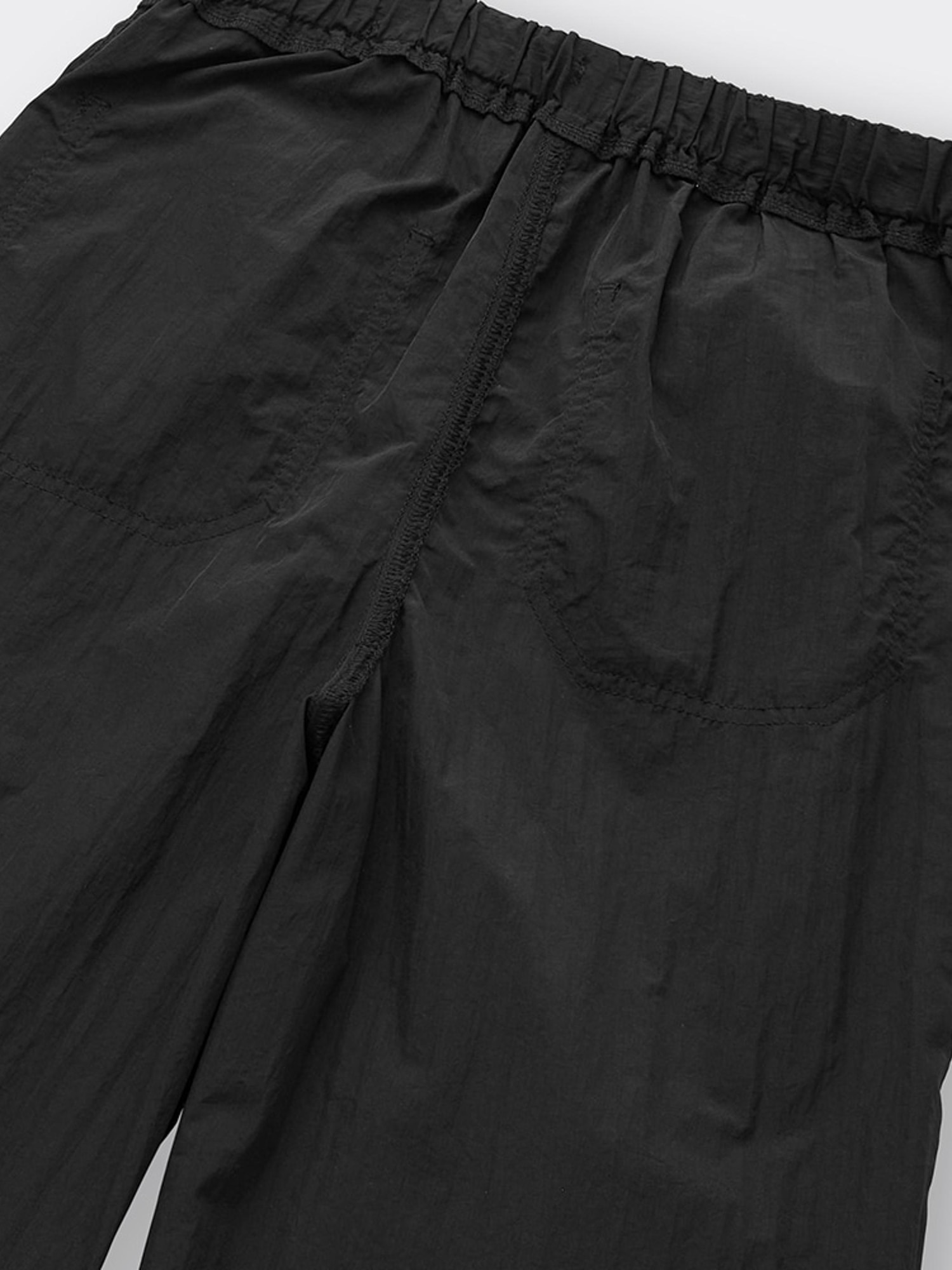 GU公式 | テックパラシュートプルオンパンツA+EC(丈長め77.0～79.0cm)