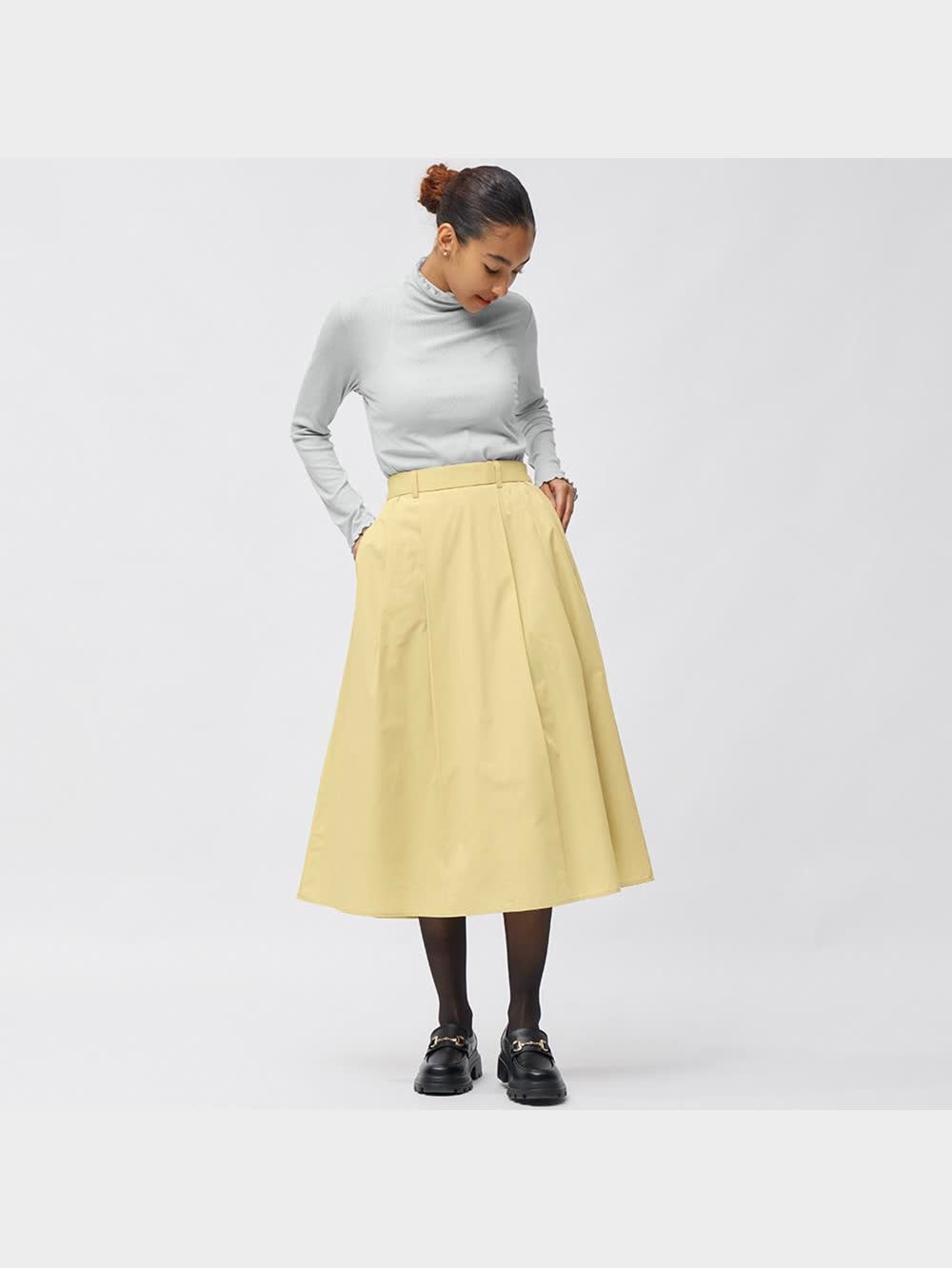 GU公式 | タックフレアミディスカート+E(丈標準81.0~85.0cm) GU公式 | タックフレアミディスカート+E(丈標準81.0~85.0cm)