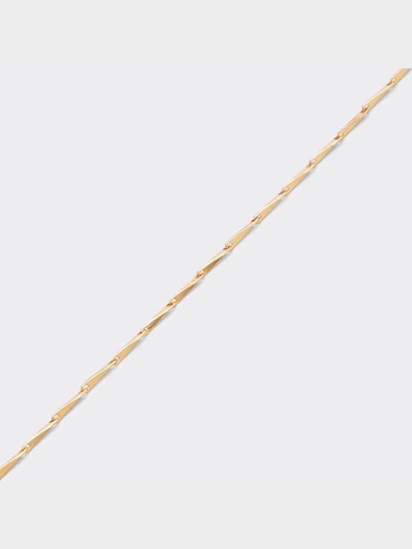 トライアングルチェーンロングネックレス