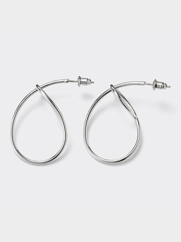 メタルカーヴィーラインピアス
